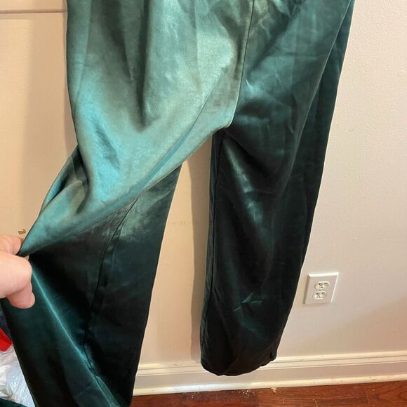Aakaa Womens Emerald Jumpsuit L Wide Leg Satin V Neck Adjustable Strappy Zip NWT - Picture 5 of 10